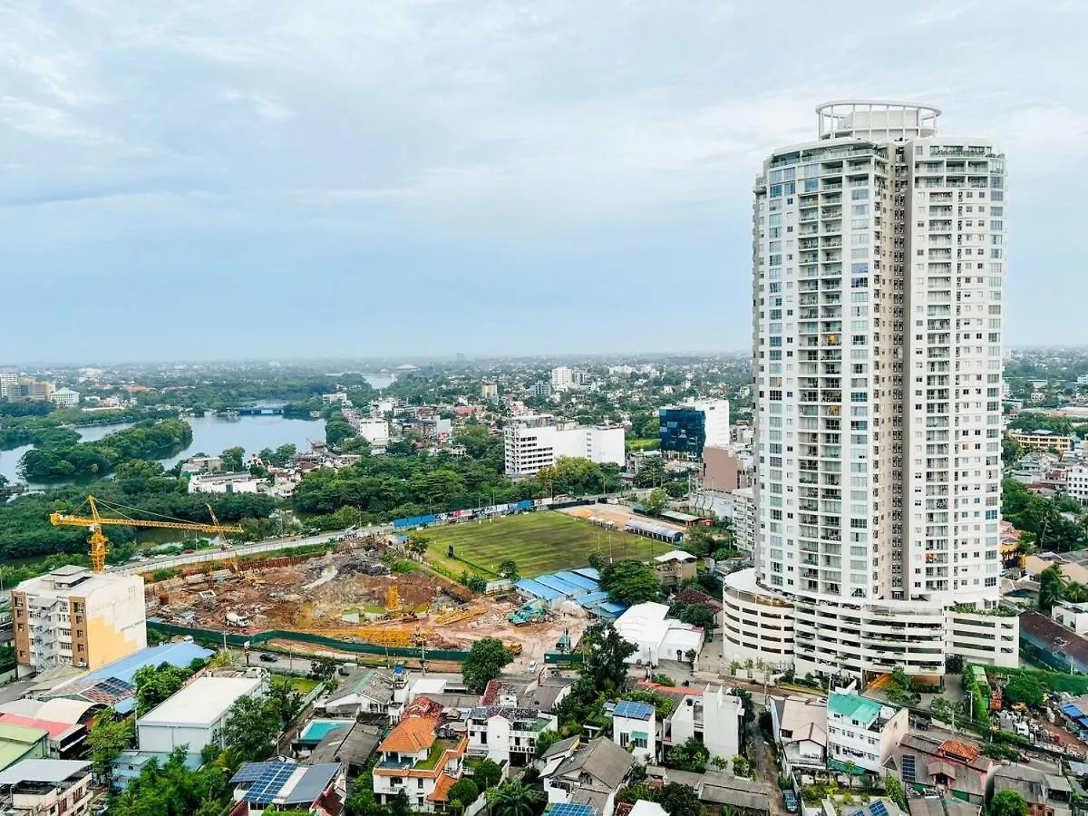 Iconic Galaxy 3Br 6 Guests Apartment Sri Jayewardenepura Kotte