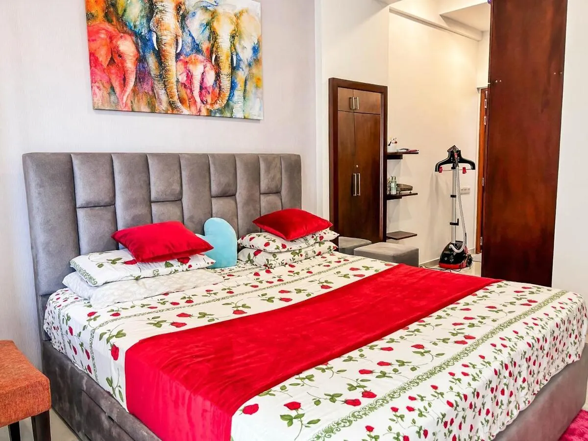 Iconic Galaxy 3Br 6 Guests Apartment Sri Jayewardenepura Kotte