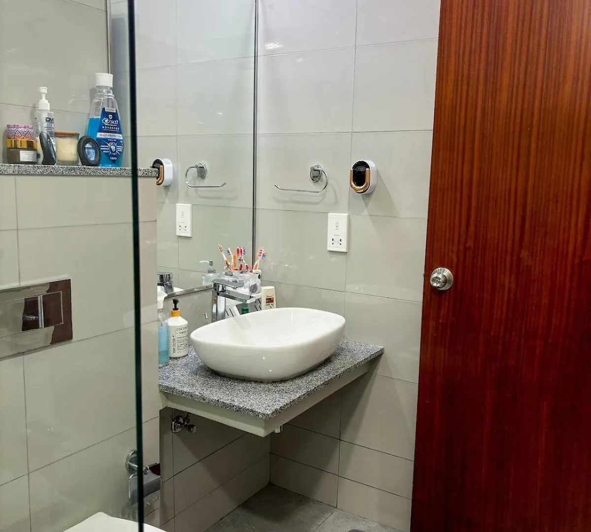 Iconic Galaxy 3Br 6 Guests Apartment Sri Jayewardenepura Kotte 0*,  Sri Lanka