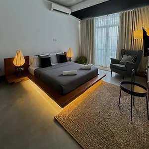 33 Guest house